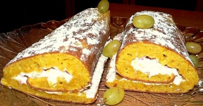 Рулет с тыквой и творожным кремом