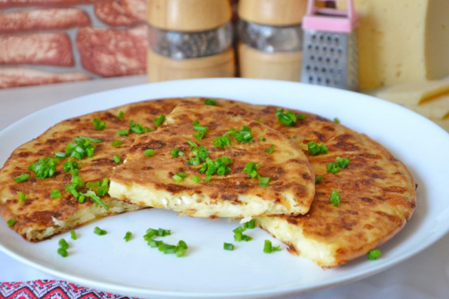 Хачапури на рисовой муке на сковороде